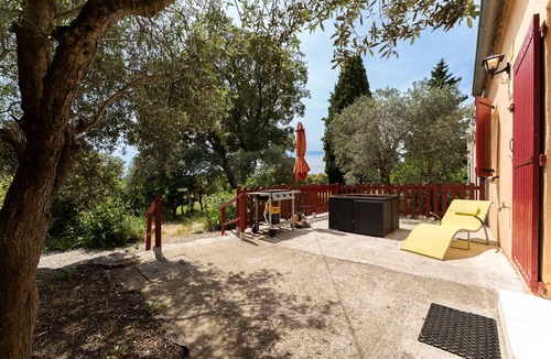 Saint-Julien House | Quiet house surrounded by olive trees, ideal for spa treatments and vacations.