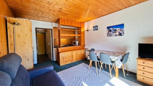 Flaine Apartment | Résidence Andromede - Studio confortable · Entre pistes et commerces · Balcon MAE-7395
