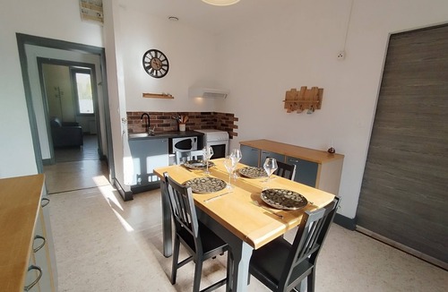 Jassat Apartment | Résidence de Michèle Meublé 54m² 2 ch 2sdb Parking et Jardin