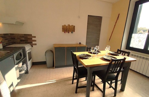 Jassat Apartment | Résidence de Michèle Meublé 54m² 2 ch 2sdb Parking et Jardin