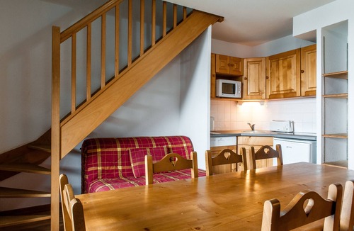 Besse-et-Saint-Anastaise House | Résidence Le Bois de la Reine