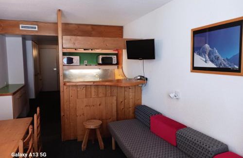 Arc-1800 Apartment | Résidence Lauzieres - Appartement 2 pièces pour 7 personnes skis aux pieds et proche des commerces dans le village du Charvet à Arc 1800 MAE-1876