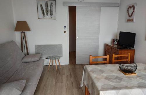 Greoux-les-Bains Apartment | Résidence les chênes blancs Appartement T2