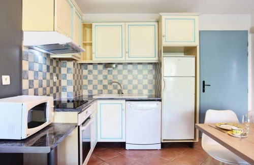 Greoux-les-Bains Apartment | Résidence Odalys La Licorne de Haute Provence *** - Escapade Apartment 5/6 people