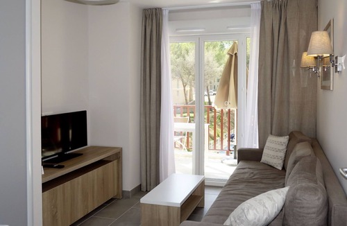 Cavalaire-sur-Mer Apartment | Résidence Odalys Collection Les Canisson by Interhome