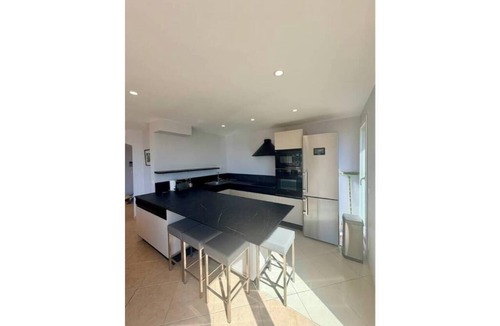 Pointe Croisette Apartment | RARE 125 m² + 55 m² Terrace PALM BAY by RIVA EVENT