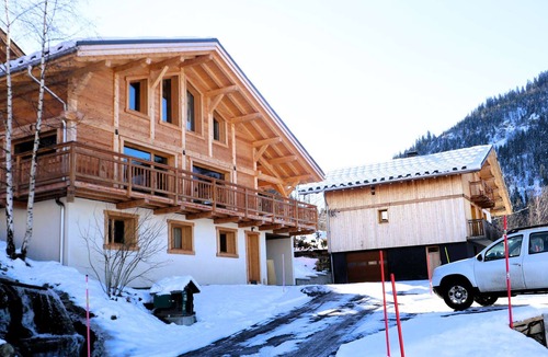 Areches Ski Chalet | Recent chalet for 15 people with wifi and parking in Arêches-Beaufort