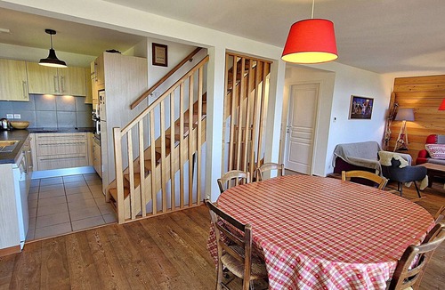 Saint-Michel-de-Chaillol Ski Chalet | Renovated chalet for 9 people with pets allowed, St Michel de Chaillol
