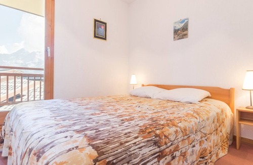 La Rosiere Apartment | Renovated 2-room apartment, 6 people, southwest balcony, La Rosière