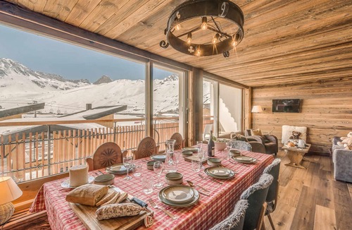 Tignes le Lac Apartment | Renovated 3* apartment - 8 ppl - Chalet style with balcony in Tignes