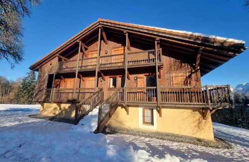 Cordon Ski Chalet | Renovated 3-star chalet, 14 people, Mont Blanc view, Wifi