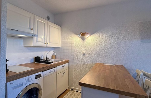 Saint-Cyr-sur-Mer Apartment | Renovated 4 Pers Studio with Garden and Private Parking