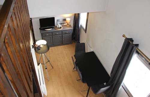 Mont-de-Lans Apartment | Renovated apartment, resort center, ESF, ski slopes, cozy and COZY