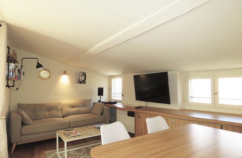 Old Town Apartment | Renovated apartment - In the heart of Saint Tropez
