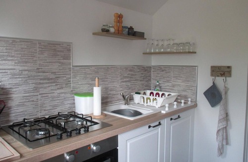 Lurcy-Levis Cottage | Renovated country house with private garden, pets allowed