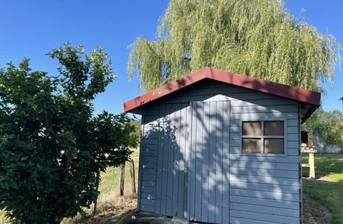 Isle-et-Bardais Cottage | Renovated farmhouse with private pond, pets allowed
