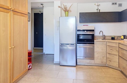 La Faviere Apartment | Renovated studio with air conditioning and pool in Bormes-les-Mimosas