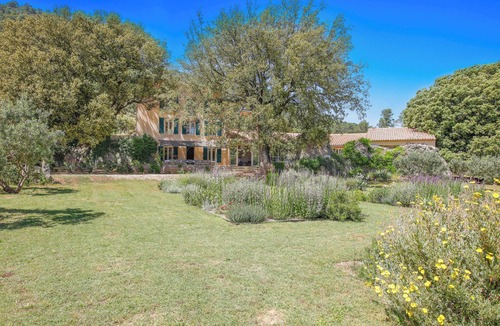 Meounes-les-Montrieux House | Rent house in the middle of the vineyards in Provence Verte