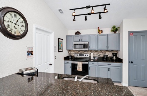 Loughman Villa | Reserve Dream Villa Lake Views with 3 Bedroom 3 Bath, 25mins to Disney