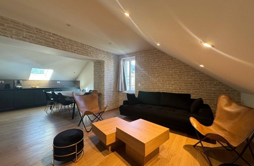 Chateau-Ville-Vieille Apartment | Residence VillaBelleFleur-Apartment L'Edelweiss