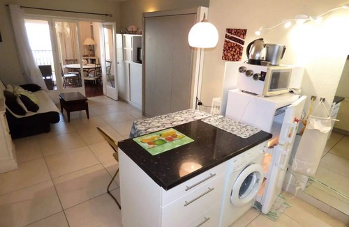 Le Brusc Apartment | Residence Les Charmettes - Full sea view, 10 m sandy beach, Brusc, Terrace.