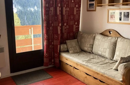 Le Pleynet Apartment | Residence Gentianes 2 - 2 Rooms for 6 People