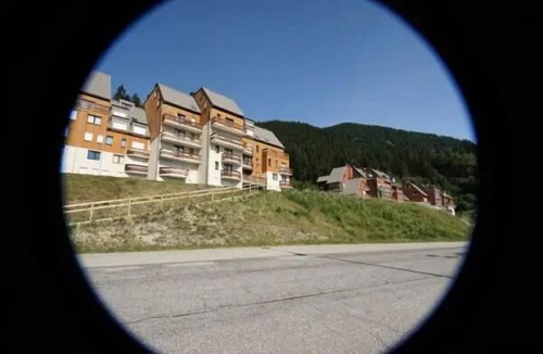 Le Pleynet Apartment | Residence Gentianes 2 - 2 Rooms for 6 People