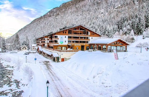 Vallorcine Apartment | Residence Les Portes du Mont Blanc * - 5 Room Apartment 10 People
