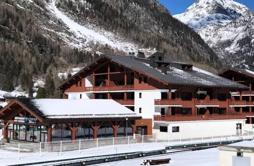Vallorcine Apartment | Residence Les Portes du Mont Blanc * - 5 Room Apartment 10 People