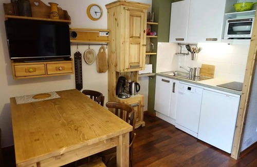 Areches Apartment | Residence Val Blanc 1 - Apartment T2 cabin near the slopes, for 4 people. Ranked *