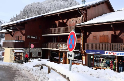 Areches Apartment | Residence Val Blanc 1 - Apartment T2 cabin near the slopes, for 4 people. Ranked *
