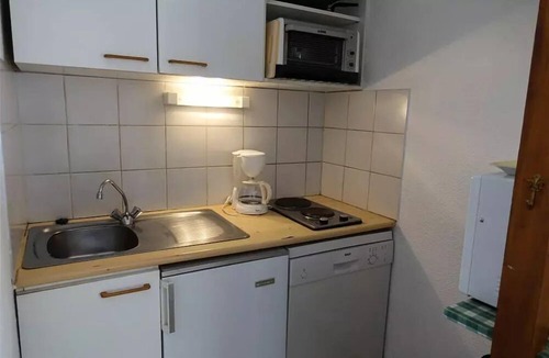 Areches Apartment | Residence Val Blanc 2 - Apartment for 4 to 6 people - 3 bedrooms - terrace - village center