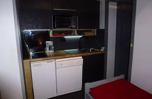 Isola Apartment | Residence Vermeil E7 - STUDIO 4 SOUTH NEIGHBOUR