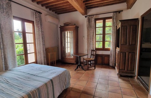Pont-Saint-Esprit House | Residence with character