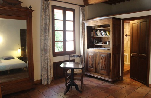 Pont-Saint-Esprit House | Residence with character
