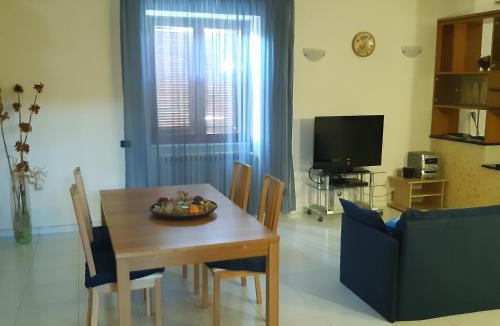 San Marco Evangelista House | Residenza Caserta Sud - Appartamento con giardino