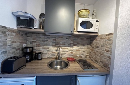 Les Menuires Apartment | Resort center, 7th floor, balcony, tv, 17m², Les Menuires