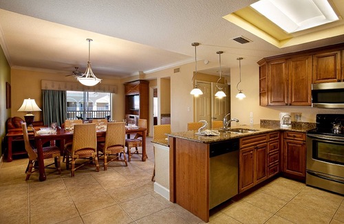 West Kissimmee Resort | RESORT CLOSE TO PARKS! 2 Bd Villa Westgate Town Center. ZERO cleaning fee!