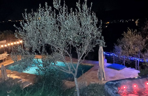 La Motte Villa | REVERIE & TRANQUILITY/Heated pool+JACCUZI+Air-conditioned room/BEACH 20 Min