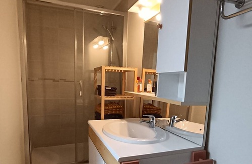 Riom Apartment | Riom - Appartement F2 à Proximité du Centre Historique