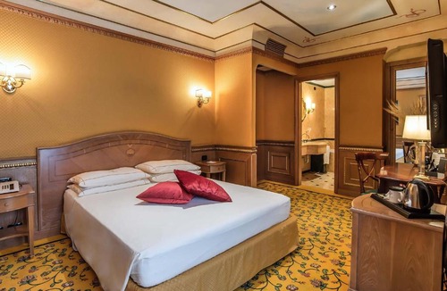 Flaminio Hotel | River Palace Hotel