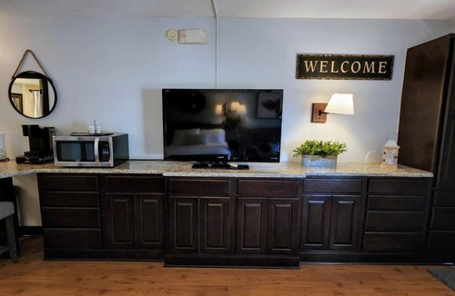 River Ranch Condo | River Ranch Getaway! First Floor, Steps to Pool! 136