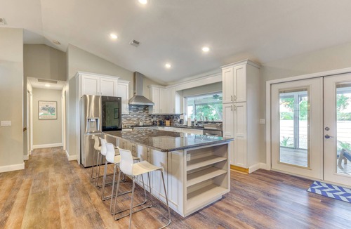 Concerned Citizens of Gibsonton Area House | Riverfront Gibsonton Home ~ 12 Mi to Tampa!