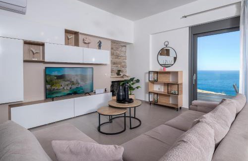 Agia Pelagia Apartment | Rock of Angel Villa with Amazing Sea view!