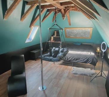 Aix House | Romantic love room house