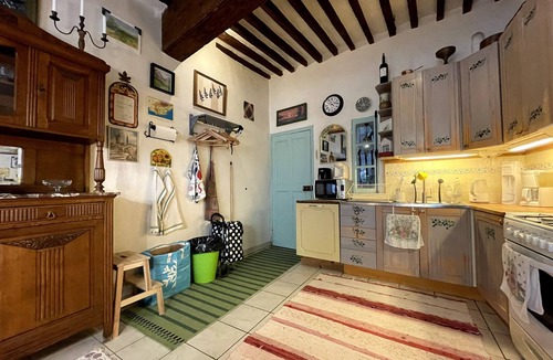 Rians Apartment | Room 'House Of Arts' with Balcony and Wi-Fi