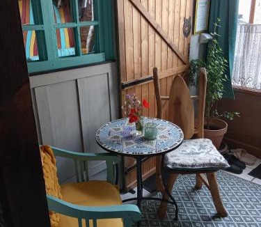Rossillon Bed & Breakfast | Room - Les loups bleus