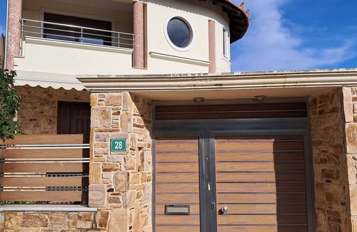 Spata-Artemida House | Salty Sea Breeze nearby Athens airport