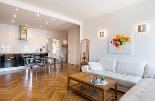 Voltaire - Saint Amour Apartment | Saxe And The City , Downtown Lyon