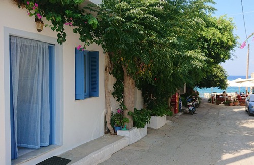 Mochlos House | Sea Breeze Covered House
